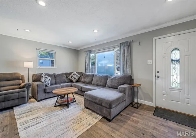 Photo 2 of Single family home for sale at 7638 Delmont St, Saint Louis, MO 63123 | MLS# MIS26057503 | Listing updated on 2026-10-08