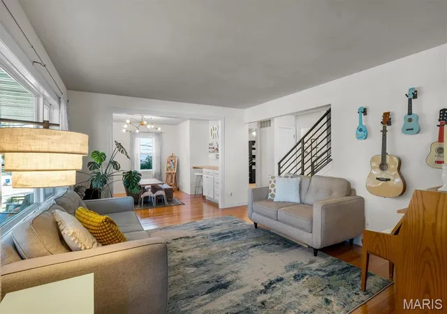 Photo 3 of Single family home for sale at 936 Chelsea Ave, Saint Louis, MO 63122 | MLS# MIS26057514 | Listing updated on 2026-10-26