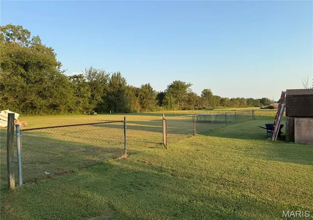 Photo 4 of Single family home for sale at 202 Larue Ln, Sikeston, MO 63801 | MLS# MIS26057525 | Listing updated on 2026-09-05