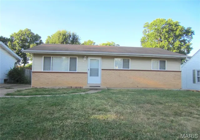 Photo 1 of Sale Pending at 1103 Northdale Ave, Saint Louis, MO 63138 | MLS# MIS26057529 | Listing updated on 2026-09-24