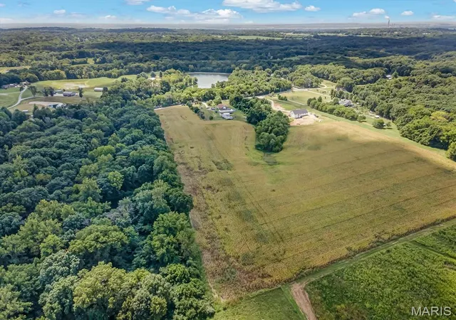 Photo 2 of Single family home for sale at 2150 Winter Ln, Godfrey, IL 62035 | MLS# MIS26057538 | Listing updated on 2026-09-12
