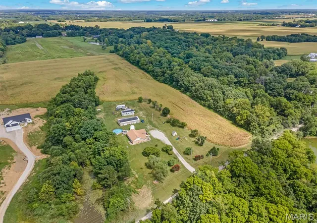 Photo 35 of Single family home for sale at 2150 Winter Ln, Godfrey, IL 62035 | MLS# MIS26057538 | Listing updated on 2026-09-07
