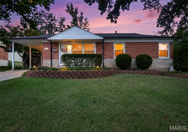 Photo 1 of Single family home for sale at 7009 Heege Rd, Saint Louis, MO 63123 | MLS# MIS26057539 | Listing updated on 2026-09-14