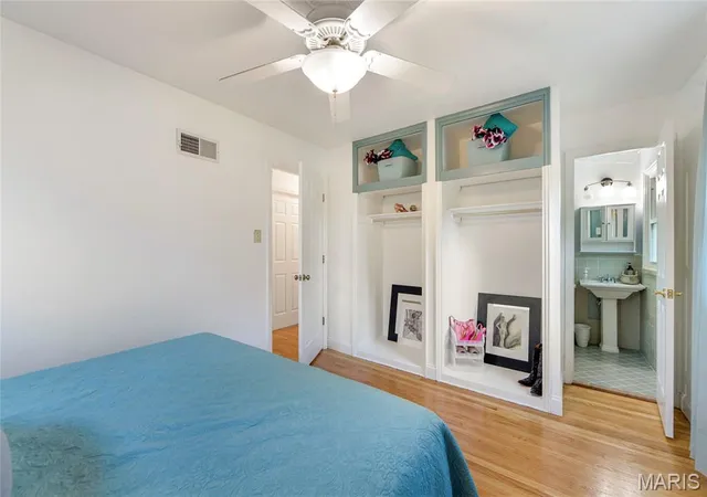 Photo 4 of Single family home for sale at 7009 Heege Rd, Saint Louis, MO 63123 | MLS# MIS26057539 | Listing updated on 2026-09-14