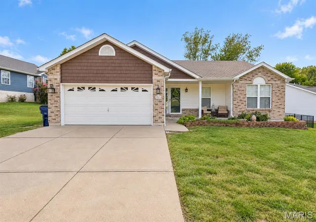 Photo 1 of Single family home for sale at 207 Gran Vista, Festus, MO 63028 | MLS# MIS26057542 | Listing updated on 2026-09-28