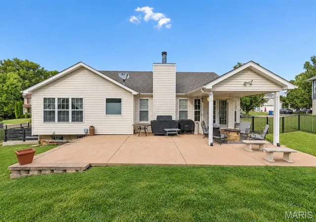 Photo 3 of Single family home for sale at 207 Gran Vista, Festus, MO 63028 | MLS# MIS26057542 | Listing updated on 2026-09-28