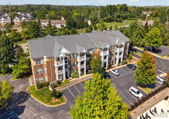 Photo 1 of Condo for sale at 13101 Mill Xing Ct #200, Saint Louis, MO 63141 | MLS# MIS26057547 | Listing updated on 2026-09-05