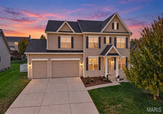 Photo 2 of Single family home for sale at 704 Chancellorsville Dr, Wentzville, MO 63385 | MLS# MIS26057549 | Listing updated on 2026-10-05