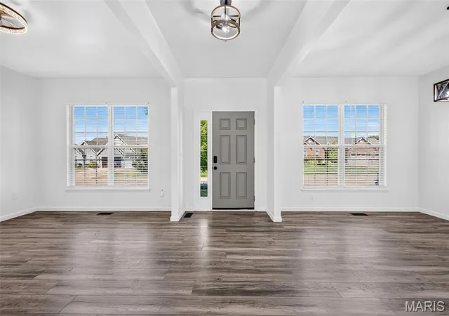 Photo 4 of Single family home for sale at 704 Chancellorsville Dr, Wentzville, MO 63385 | MLS# MIS26057549 | Listing updated on 2026-10-05
