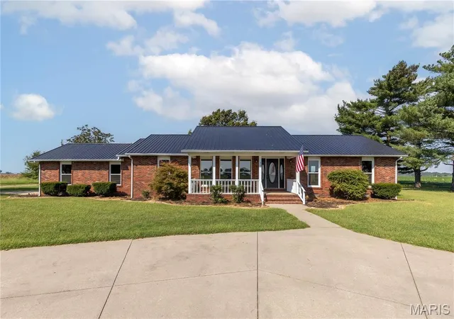 Photo 1 of Single family home for sale at 961 South 413th Rd, East Prairie, MO 63845 | MLS# MIS26057564 | Listing updated on 2026-09-07