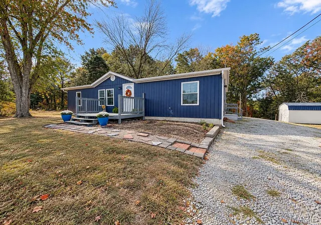 Single family home for sale at 8918 Oriole Cir, French Village, MO 63036 | MLS# MIS26057589
