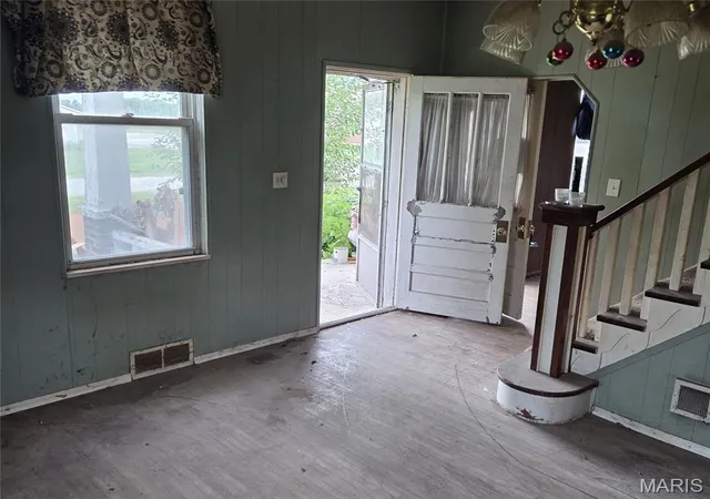 Photo 2 of Single family home for sale at 381 S Middle St, Addieville, IL 62214 | MLS# MIS26057590 | Listing updated on 2026-10-27