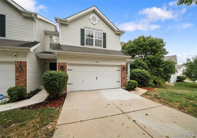 Photo 1 of Townhouse for sale at 209 Waterside Xing Ct, Saint Peters, MO 63376 | MLS# MIS26057600 | Listing updated on 2026-09-22