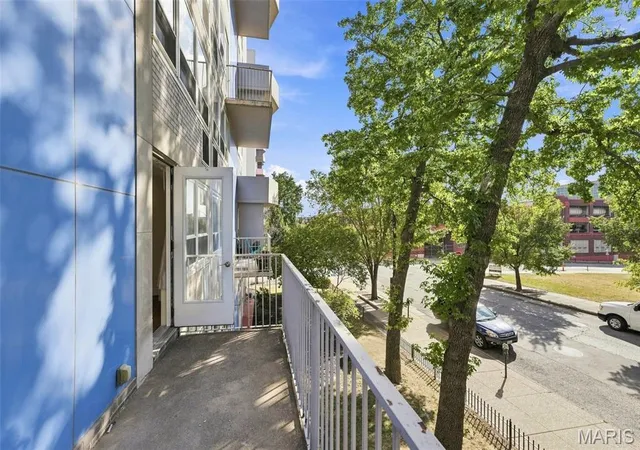 Photo 2 of Condo for sale at 210 N 17th Street #207, Saint Louis, MO 63103 | MLS# MIS26057614 | Listing updated on 2026-09-17