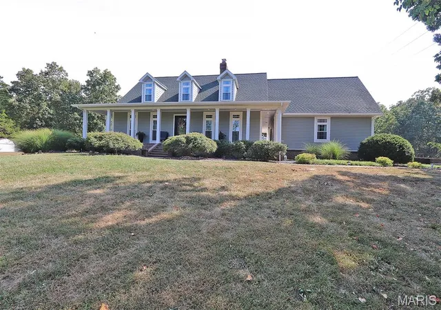 Photo 2 of Sale Pending at 106 Hovis Farm Rd, Park Hills, MO 63601 | MLS# MIS26057615 | Listing updated on 2026-09-25