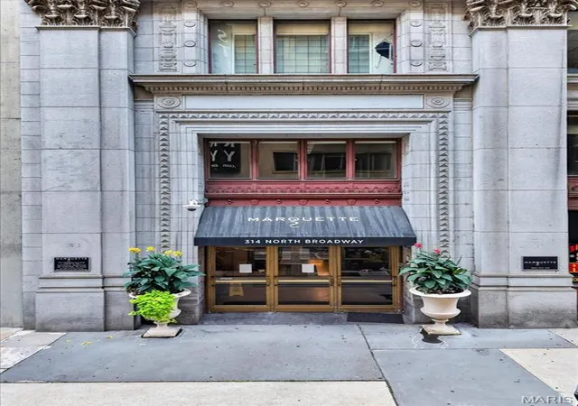 Photo 2 of Condo for sale at 314 N Broadway #1307, Saint Louis, MO 63102 | MLS# MIS26057639 | Listing updated on 2026-09-14