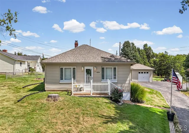 Photo 1 of Sale Pending at 4334 Ringer Rd, Saint Louis, MO 63129 | MLS# MIS26057646 | Listing updated on 2026-09-12