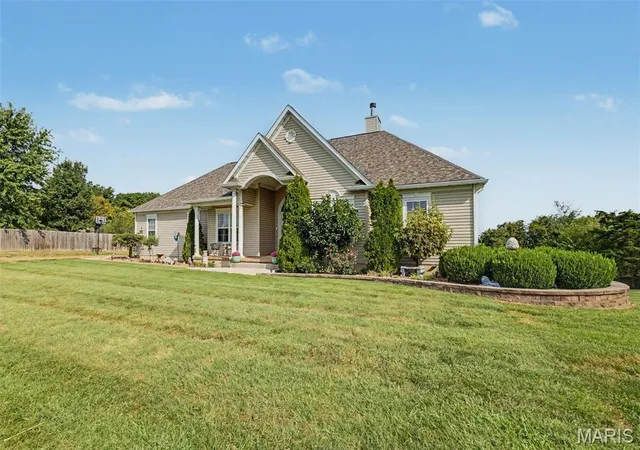 Photo 2 of Sale Pending at 7941 Local Hillsboro Rd, Cedar Hill, MO 63016 | MLS# MIS26057654 | Listing updated on 2026-10-05