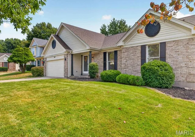 Photo 3 of Sale Pending at 4116 Joyful Ct, Florissant, MO 63034 | MLS# MIS26057668 | Listing updated on 2026-09-22