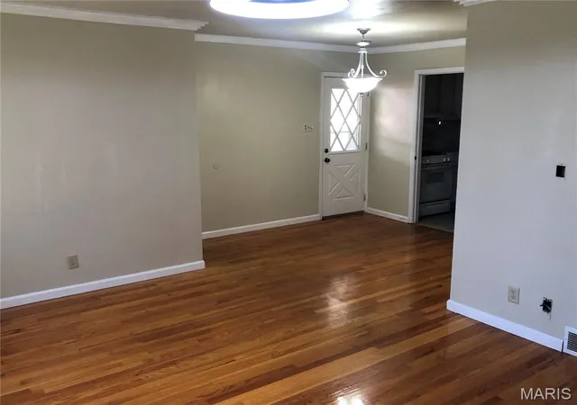 Photo 3 of Single family home for sale at 4047 Louis St, Saint Louis, MO 63116 | MLS# MIS26057675 | Listing updated on 2026-10-08