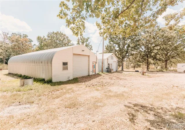 Photo 3 of Single family home for sale at 38257 Hwy Hh, Dixon, MO 65459 | MLS# MIS26057682 | Listing updated on 2026-10-03