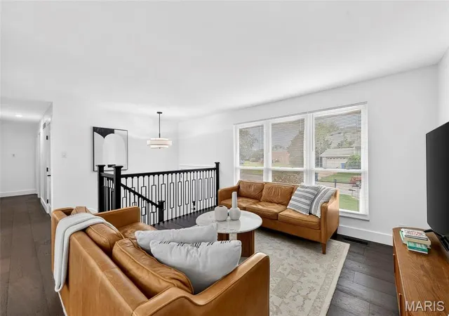 Photo 4 of Single family home for sale at 11029 Patrina Ct, Saint Louis, MO 63126 | MLS# MIS26057687 | Listing updated on 2026-09-25