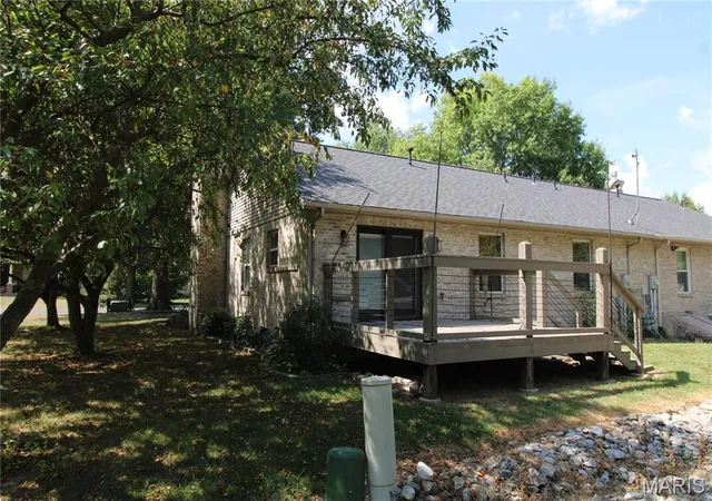 Photo 3 of Sale Pending at 411 Easy St, Marine, IL 62061 | MLS# MIS26057689 | Listing updated on 2026-09-07