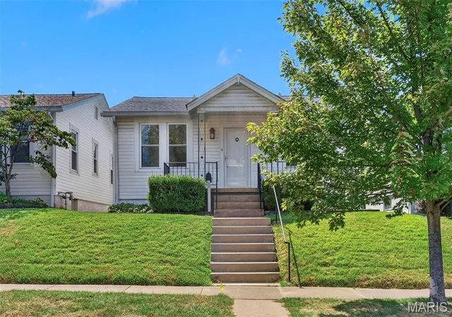 Photo 1 of Single family home for sale at 4138 Quincy St, Saint Louis, MO 63116 | MLS# MIS26057709 | Listing updated on 2026-09-08