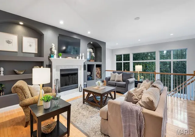 Photo 3 of Single family home for sale at 2061 Fenwick Pl, Arnold, MO 63010 | MLS# MIS26057733 | Listing updated on 2026-09-29