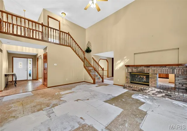 Photo 2 of Single family home for sale at 465 Fox Trl Dr, Lake Saint Louis, MO 63367 | MLS# MIS26057735 | Listing updated on 2026-10-29