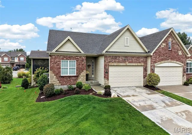 Photo 3 of Single family home for sale at 111 Cabot Ct, Wentzville, MO 63385 | MLS# MIS26057737 | Listing updated on 2026-10-19