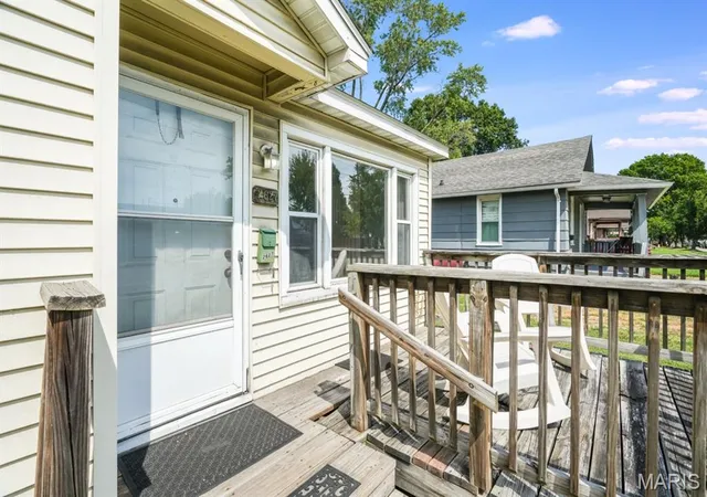 Photo 2 of Single family home for sale at 2627 Washington Ave, Granite City, IL 62040 | MLS# MIS26057738 | Listing updated on 2026-09-14
