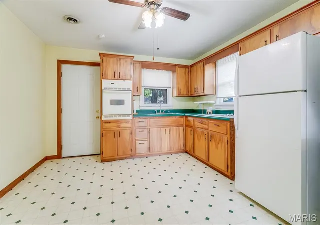Photo 3 of Single family home for sale at 2627 Washington Ave, Granite City, IL 62040 | MLS# MIS26057738 | Listing updated on 2026-09-14