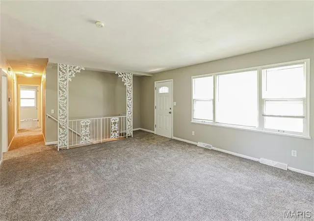 Photo 2 of Single family home for sale at 1502 Broadway St, Independence, MO 64050 | MLS# MIS26057746 | Listing updated on 2026-09-07