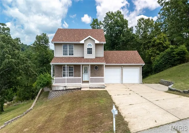 Photo 1 of Single family home for sale at 107 Crosscut Rd, Saint Robert, MO 65584 | MLS# MIS26057747 | Listing updated on 2026-09-22