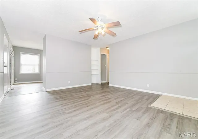Photo 3 of Single family home for sale at 807 N Ponca Dr, Independence, MO 64056 | MLS# MIS26057764 | Listing updated on 2026-09-25