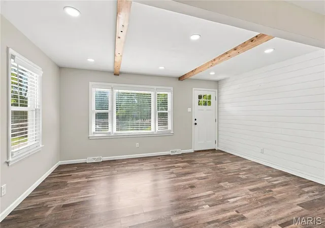 Photo 2 of Single family home for sale at 1620 Dale Ave, Saint Charles, MO 63301 | MLS# MIS26057769 | Listing updated on 2026-09-14