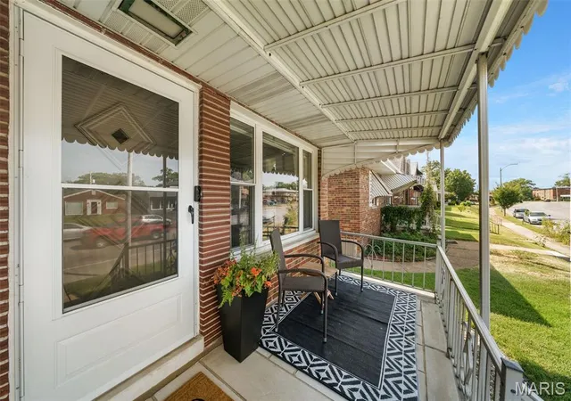 Photo 4 of Single family home for sale at 6916 Hampton Ave, Saint Louis, MO 63109 | MLS# MIS26057775 | Listing updated on 2026-09-14