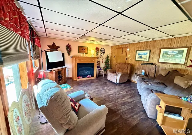 Photo 2 of Sale Pending at 3011 County Rd 4330, Boss, MO 65440 | MLS# MIS26057777 | Listing updated on 2026-09-29