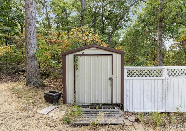 Photo 17 of Single family home for sale at 4343 Center Dr, De Soto, MO 63020 | MLS# MIS26057778 | Listing updated on 2026-10-06