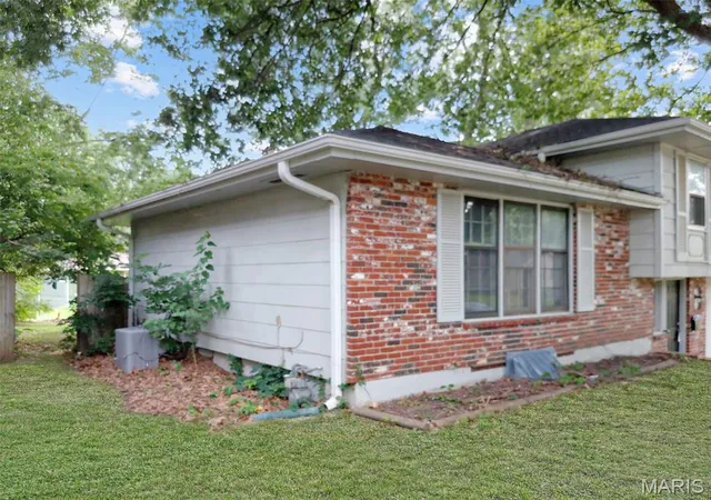 Photo 3 of Single family home for sale at 7707 E 118th Terrace, Kansas City, MO 64134 | MLS# MIS26057783 | Listing updated on 2026-09-07