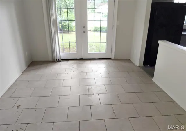 Photo 3 of Single family home for sale at 7707 E 118th Terrace, Kansas City, MO 64134 | MLS# MIS26057783 | Listing updated on 2026-09-07