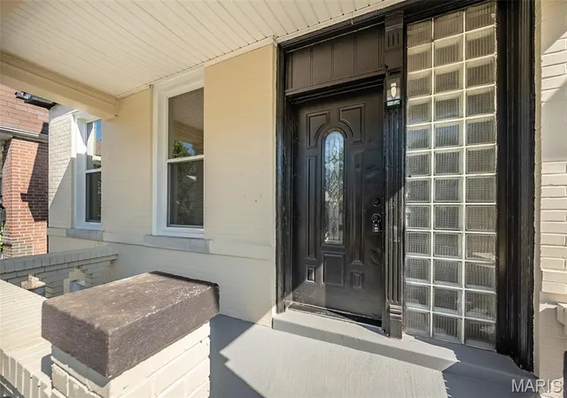 Photo 1 of Single family home for sale at 4427 Delor St, Saint Louis, MO 63116 | MLS# MIS26057801 | Listing updated on 2026-09-21
