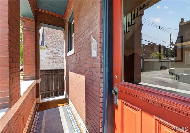 Photo 4 of Single family home for sale at 1109 Lami St, Saint Louis, MO 63104 | MLS# MIS26057804 | Listing updated on 2026-09-16