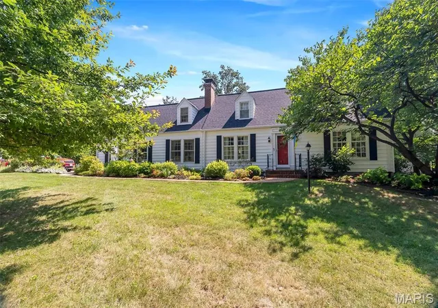 Photo 1 of Single family home for sale at 20 Westwood Forest Ln, Saint Louis, MO 63122 | MLS# MIS26057826 | Listing updated on 2026-09-13