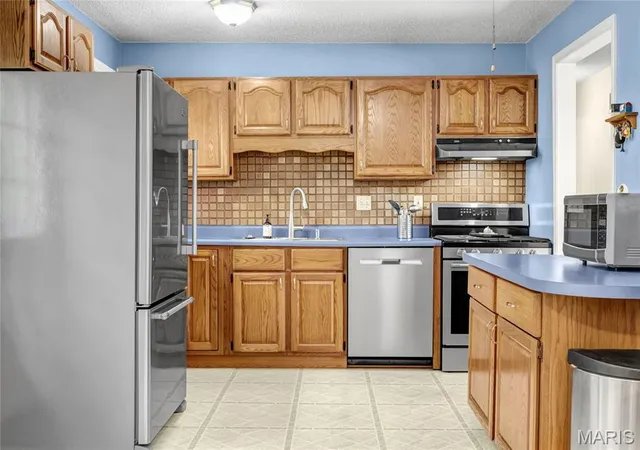 Photo 4 of Single family home for sale at 6205 Brogan Dale Cir, Saint Louis, MO 63128 | MLS# MIS26057830 | Listing updated on 2026-09-28
