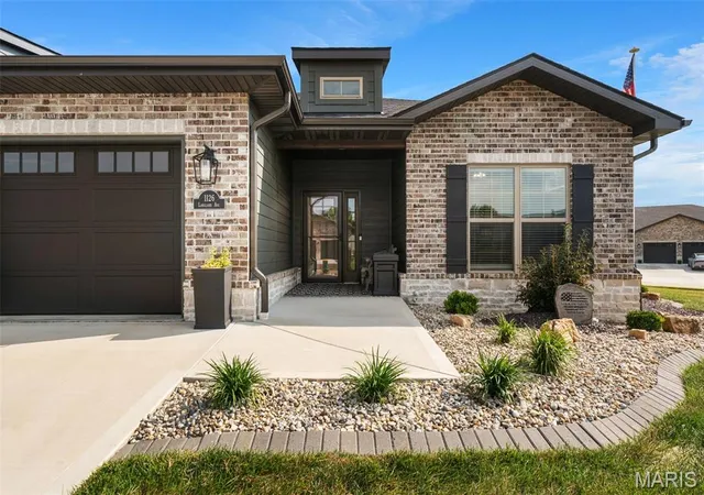 Photo 3 of Single family home for sale at 1126 Lakeland Ave, O Fallon, IL 62269 | MLS# MIS26057832 | Listing updated on 2026-09-21