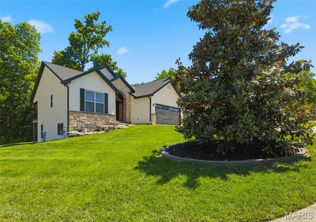 Photo 58 of Single family home for sale at 1128 Patsy Ln, O Fallon, MO 63366 | MLS# MIS26057838 | Listing updated on 2026-09-12
