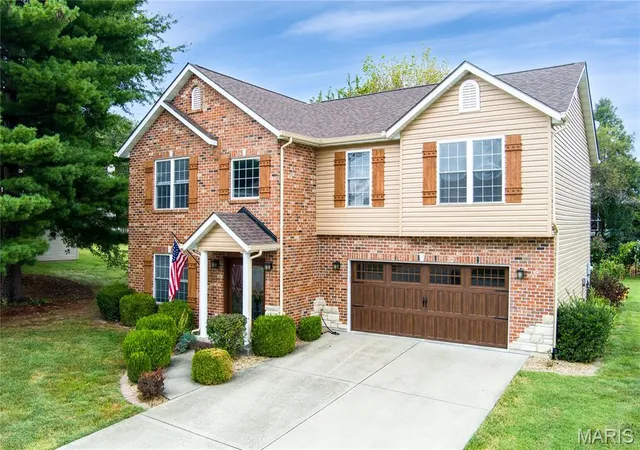 Photo 2 of Single family home for sale at 1126 E 3rd Street, O Fallon, IL 62269 | MLS# MIS26057842 | Listing updated on 2026-09-14