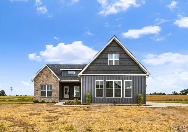 Photo 2 of Single family home for sale at 101 Prairie Trl, Old Monroe, MO 63369 | MLS# MIS26057851 | Listing updated on 2026-10-05